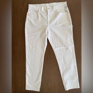 NWT GAP Girlfriend Mid Rise Optic White Straight Leg Women's Jeans